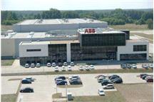 ABB uroczyście otwiera Fabrykę Urządzeń Energoelektroniki w Polsce