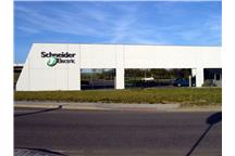 Schneider rozpisuje konkurs Schneider rozpisuje konkurs